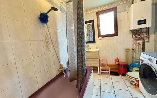 Maison à vendre    6 pièces •  Longchamp