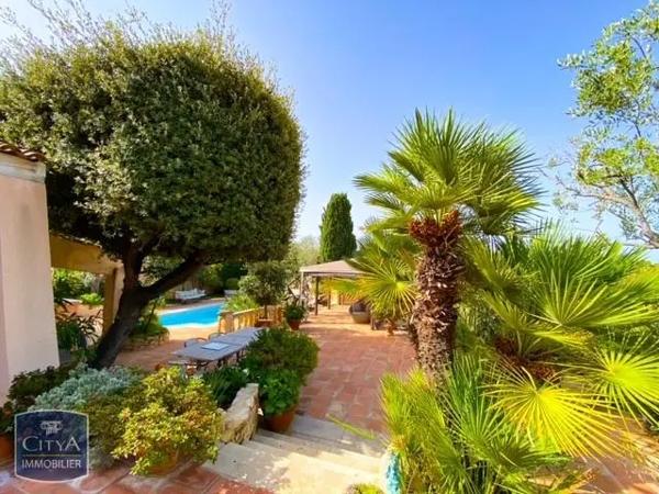 Maison à vendre 6 pièces 176m² Sanary-sur-Mer (83110)