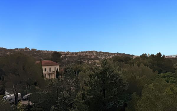 Appartement à vendre    3 pièces • 64 m2 Saint-Raphaël