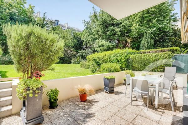 Appartement T2 à vendre  2 pièces - 49,77 m 2   VANVES  - 92