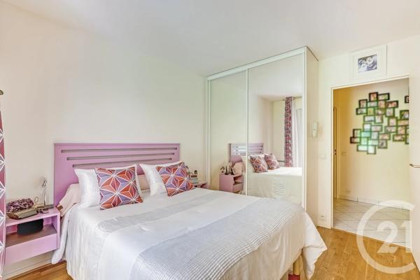 Appartement T2 à vendre  2 pièces - 49,77 m 2   VANVES  - 92
