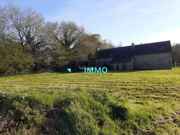 Terrain constructible de 1 043 m².
