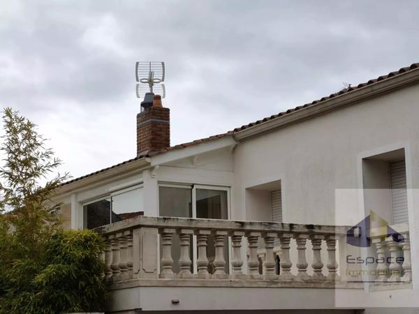 RARE À LA GENETTE – MAISON D’EXCEPTION ENTRE LE MAIL ET LA PLAGE DE LA CONCURRENCE