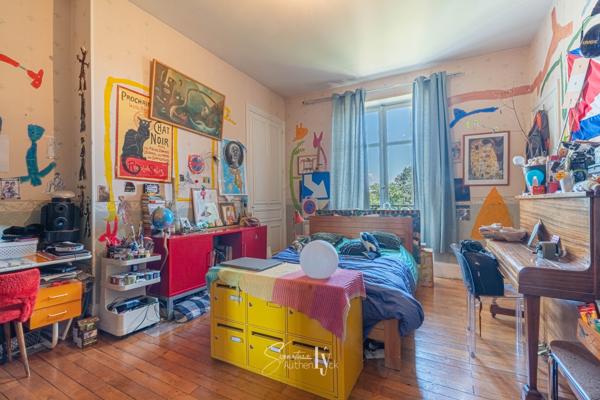 Appartement
         6 pièces
        - 190 m² Exclusivité