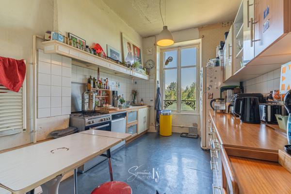 Appartement
         6 pièces
        - 190 m² Exclusivité