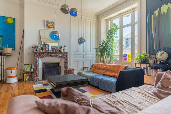 Appartement
         6 pièces
        - 190 m² Exclusivité