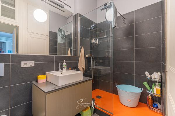 Appartement
         6 pièces
        - 190 m² Exclusivité