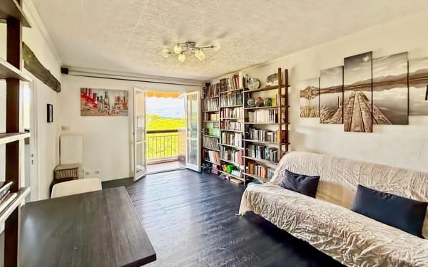 Appartement à vendre    4 pièces • 76,06 m2 Vallauris