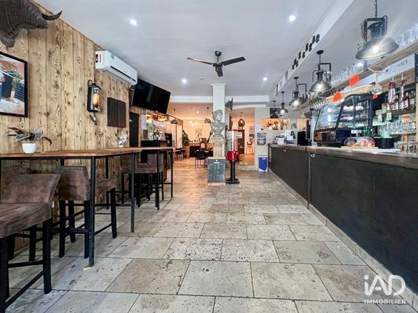 Bar-brasserie à vendre 160 m² Arles