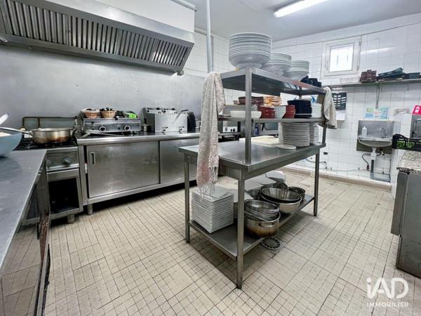 Bar-brasserie à vendre 160 m² Arles