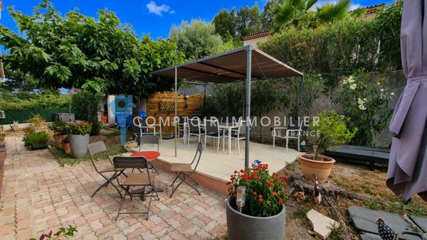 Villa
                                                                                                                                                                                                                                                                                                                        4 pièce(s)                                                                                                                                                                                                          3 chambre(s)                                                                                                                                                                                                          100  m²