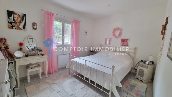 Villa
                                                                                                                                                                                                                                                                                                                        4 pièce(s)                                                                                                                                                                                                          3 chambre(s)                                                                                                                                                                                                          100  m²