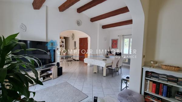 Villa
                                                                                                                                                                                                                                                                                                                        4 pièce(s)                                                                                                                                                                                                          3 chambre(s)                                                                                                                                                                                                          100  m²