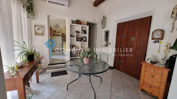 Villa
                                                                                                                                                                                                                                                                                                                        4 pièce(s)                                                                                                                                                                                                          3 chambre(s)                                                                                                                                                                                                          100  m²