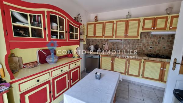Villa
                                                                                                                                                                                                                                                                                                                        4 pièce(s)                                                                                                                                                                                                          3 chambre(s)                                                                                                                                                                                                          100  m²