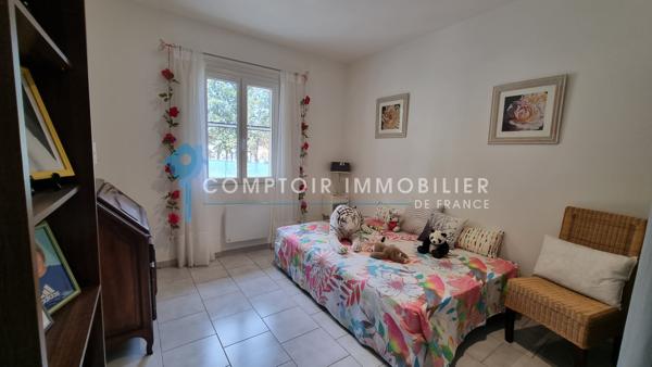 Villa
                                                                                                                                                                                                                                                                                                                        4 pièce(s)                                                                                                                                                                                                          3 chambre(s)                                                                                                                                                                                                          100  m²