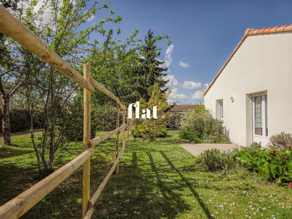 Maison
                                                                                                                                                                                                                                                                                                                        5 pièce(s)                                                                                                                                                                                                          4 chambre(s)                                                                                                                                                                                                          160  m²