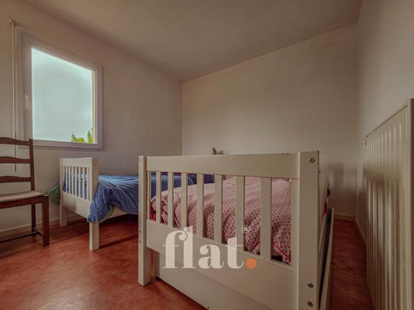 Maison
                                                                                                                                                                                                                                                                                                                        5 pièce(s)                                                                                                                                                                                                          4 chambre(s)                                                                                                                                                                                                          160  m²