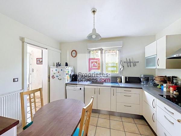 Maison Le Perray En Yvelines 4 chambres et garage