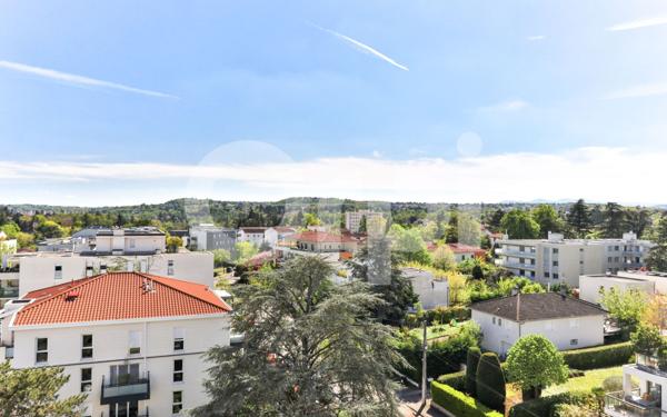 Appartement à vendre    6 pièces • 153 m2 Tassin-la-Demi-Lune