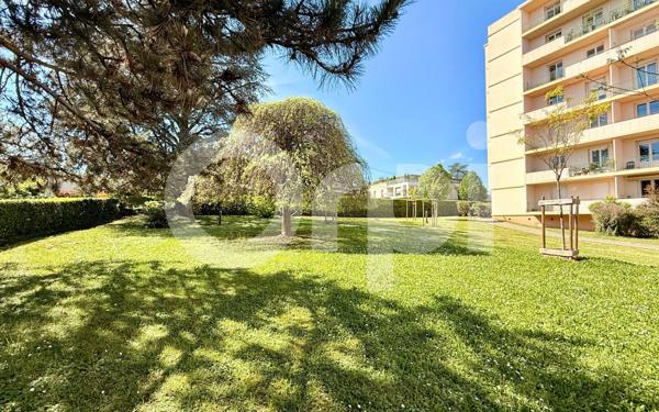 Appartement à vendre    6 pièces • 153 m2 Tassin-la-Demi-Lune