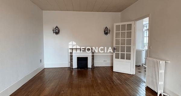 Location Maison 6 pièces 189 m² - ÉTampes 91150