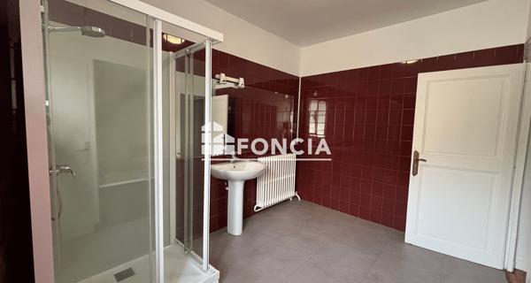 Location Maison 6 pièces 189 m² - ÉTampes 91150