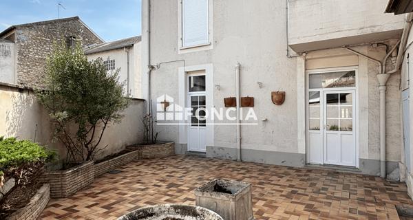 Location Maison 6 pièces 189 m² - ÉTampes 91150