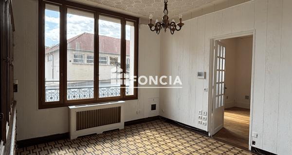 Location Maison 6 pièces 189 m² - ÉTampes 91150