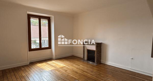 Location Maison 6 pièces 189 m² - ÉTampes 91150