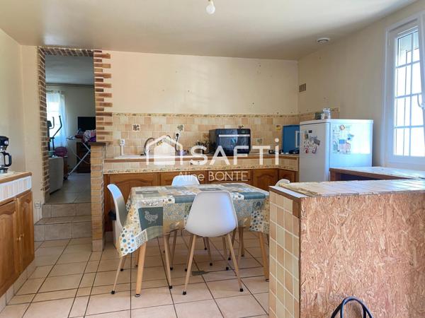 Maison ancienne avec dépendances