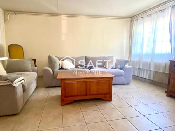 Maison ancienne avec dépendances