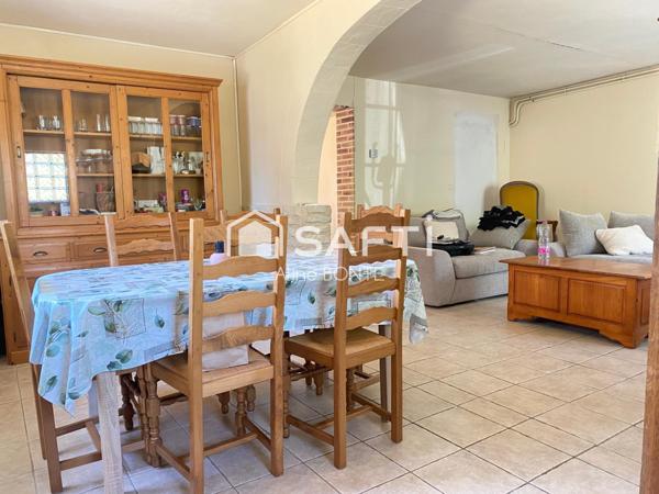 Maison ancienne avec dépendances