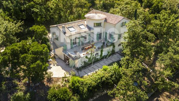 Bastide 6 pièce(s) 4 chambre(s) 180 m²