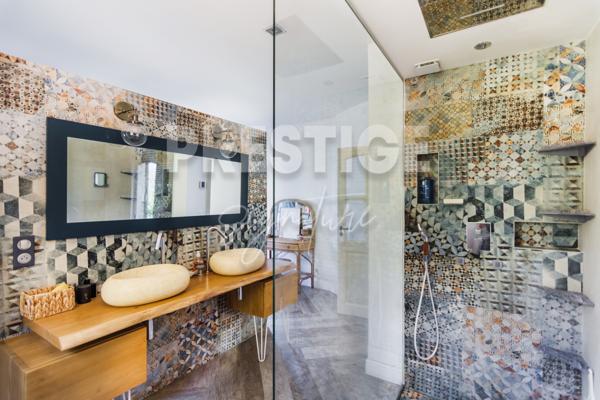 Bastide 6 pièce(s) 4 chambre(s) 180 m²