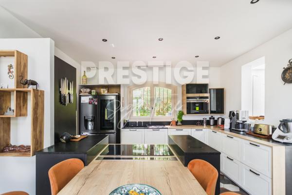 Bastide 6 pièce(s) 4 chambre(s) 180 m²