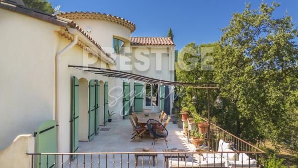 Bastide 6 pièce(s) 4 chambre(s) 180 m²