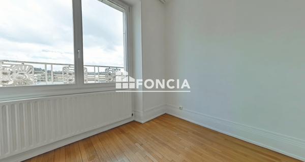 Location Appartement 4 pièces 82.44 m² - Belfort 90000
