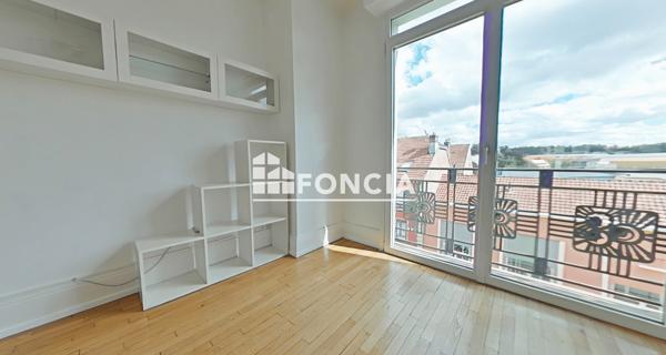 Location Appartement 4 pièces 82.44 m² - Belfort 90000
