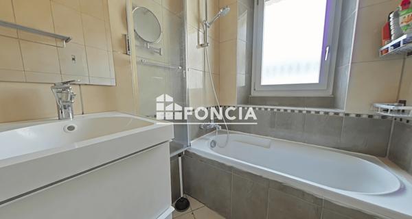 Location Appartement 4 pièces 82.44 m² - Belfort 90000