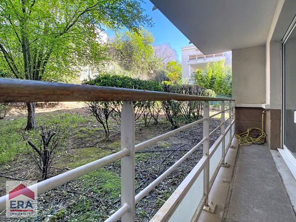 A louer charmant T2 meublé  Haut du Merlan, 13014 Marseille - garage balcon