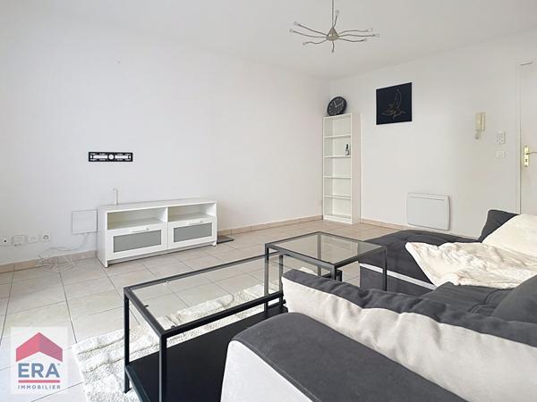 A louer charmant T2 meublé  Haut du Merlan, 13014 Marseille - garage balcon