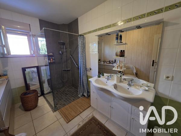 Maison à vendre 6 pièces 204 m² Vaivre-et-Montoille