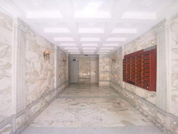 CESSOLE : STUDIO AU 4EME ETAGE DANS RESIDENCE STANDING