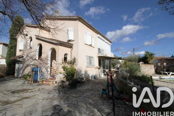 Maison à vendre 14 pièces 290 m² Solliès-Pont