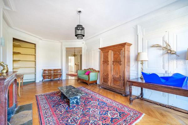 Vente appartement élégant du XIX ème siècle vue sur le Rhône