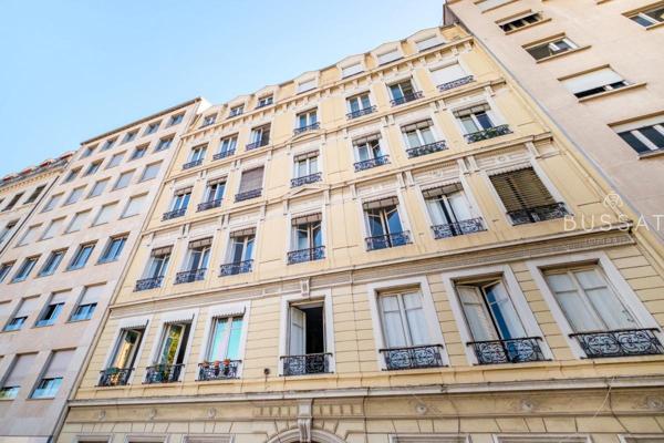 Vente appartement élégant du XIX ème siècle vue sur le Rhône