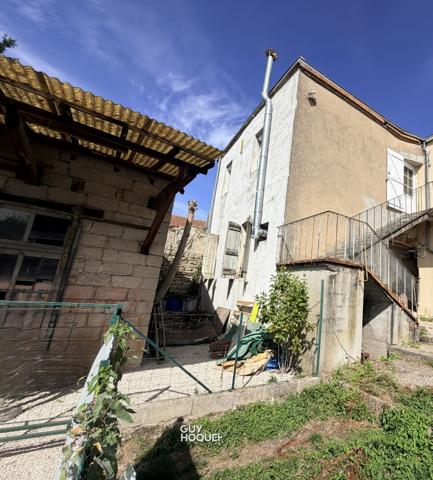 IMMEUBLE AVEC APPARTEMENT, LOCAL COMMERCIAL ET DÉPENDANCE ! FORT POTENTIEL À SAINT-VALLIER !