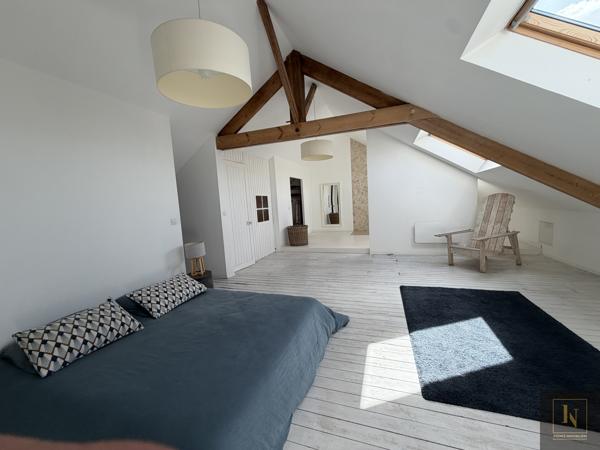 Maison 9 pièce(s) 5 chambre(s) 222.5 m²