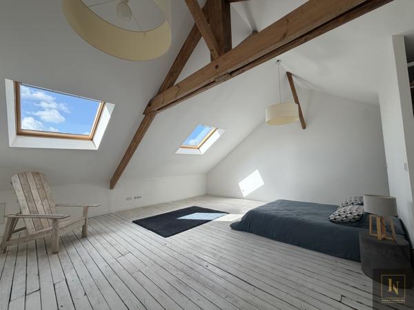 Maison 9 pièce(s) 5 chambre(s) 222.5 m²